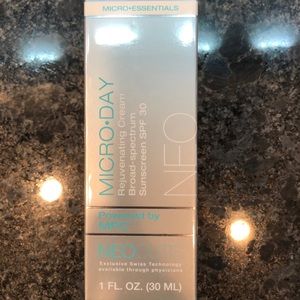 Neocutis micro-day rejuvenating cream with SPF 30